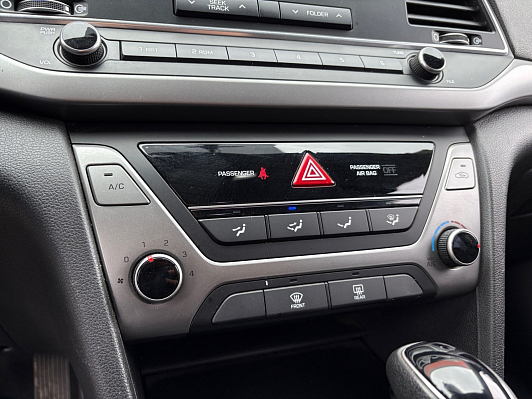 Hyundai Avante, 2018 года, пробег 128000 км