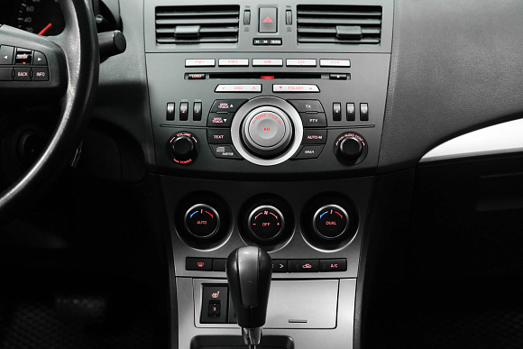 Mazda 3, 2010 года, пробег 278196 км