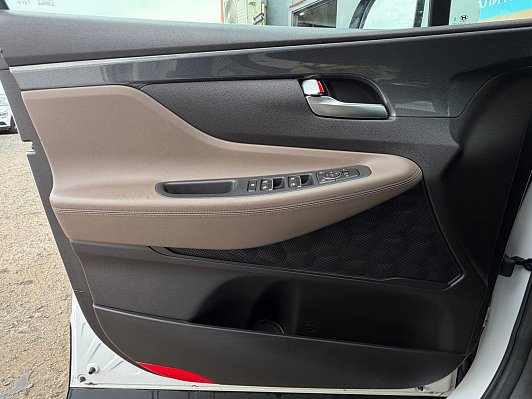 Hyundai Santa Fe Comfort, 2021 года, пробег 93500 км
