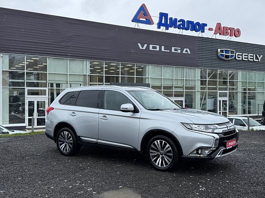 Mitsubishi Outlander Intense+, 2019 года, пробег 148030 км