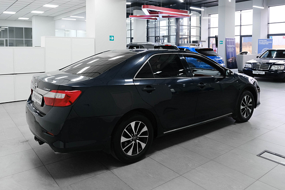 Toyota Camry, 2012 года, пробег 255000 км