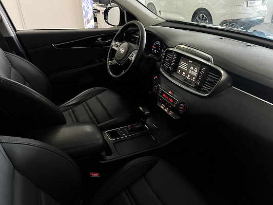 Kia Sorento Luxe, 2019 года, пробег 159689 км