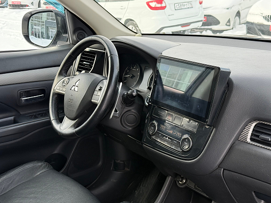 Mitsubishi Outlander Instyle, 2013 года, пробег 364136 км