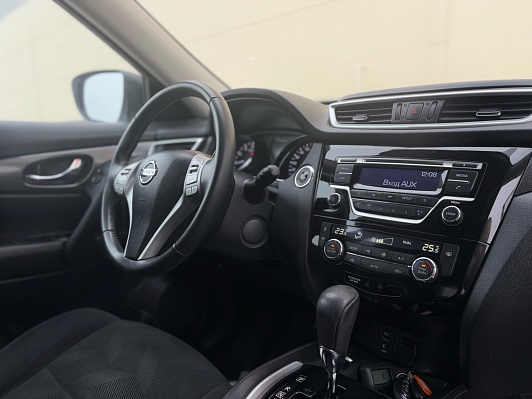 Nissan X-Trail SE, 2017 года, пробег 96336 км