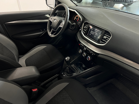 Lada (ВАЗ) Vesta, 2024 года, пробег 51700 км