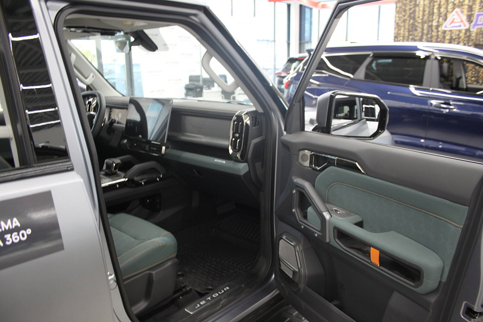 JETOUR T2 Voyage, серебряный