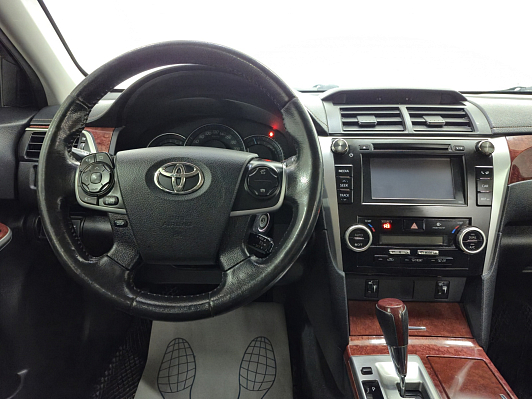 Toyota Camry, 2014 года, пробег 250000 км