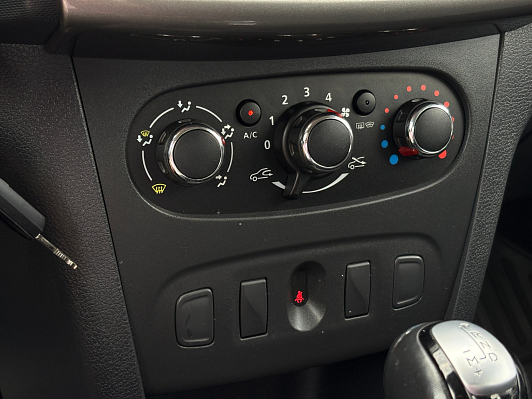 Renault Logan Drive, 2020 года, пробег 83012 км