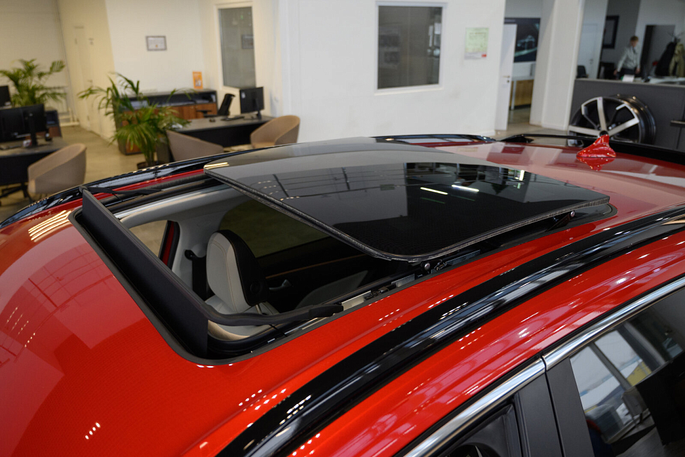 Haval Jolion Tech+, красный