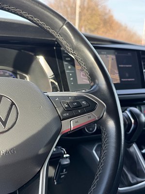 Volkswagen Multivan Highline (Germany), 2022 года, пробег 147103 км