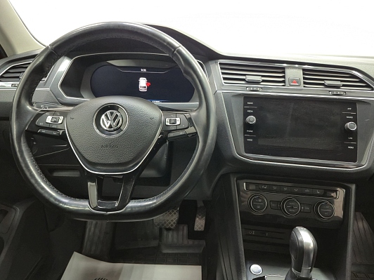 Volkswagen Tiguan Exclusive, 2017 года, пробег 127884 км