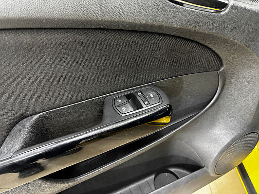 Opel Corsa Color Edition, 2011 года, пробег 93302 км