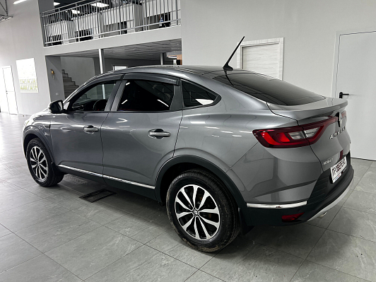 Renault Arkana Style, 2019 года, пробег 105000 км