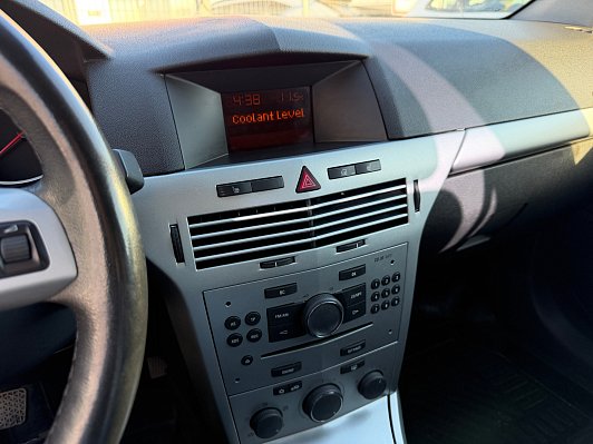 Opel Astra Enjoy, 2009 года, пробег 165000 км