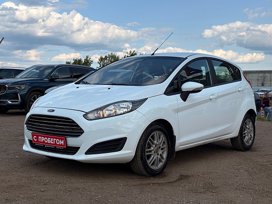 Ford Fiesta Trend, 2016 года, пробег 130290 км