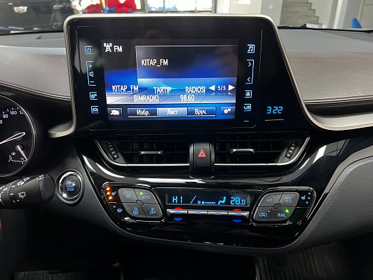 Toyota C-HR, 2019 года, пробег 110831 км