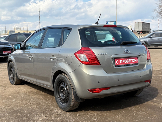 Kia Ceed, 2010 года, пробег 233000 км