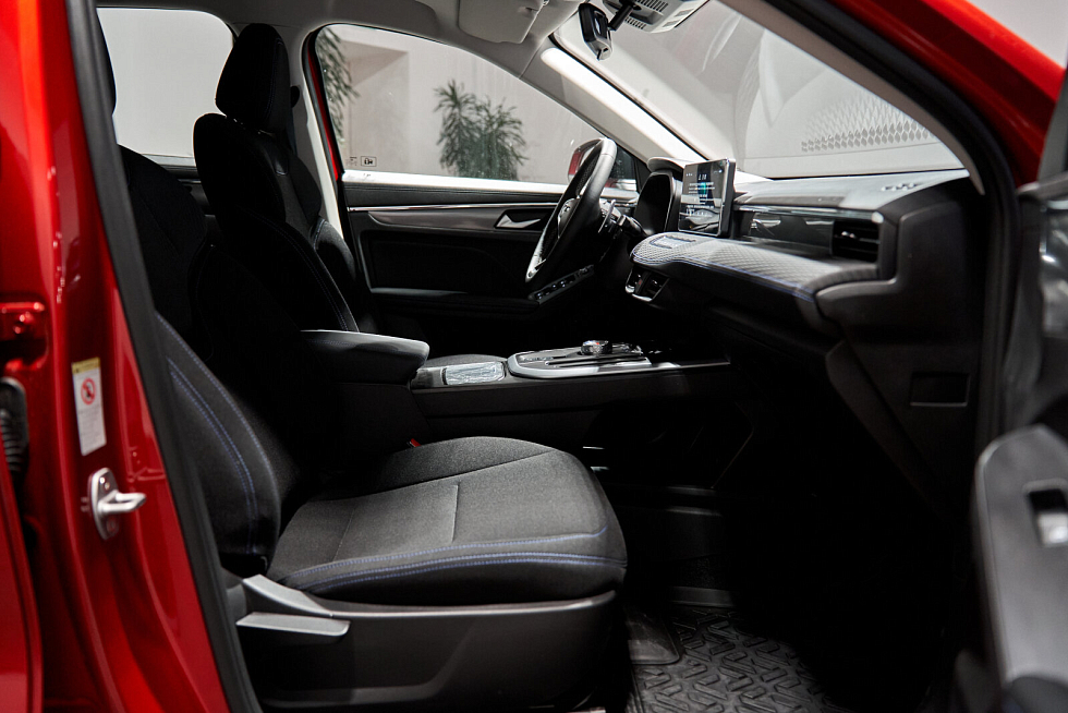 Haval Jolion Техно +, красный