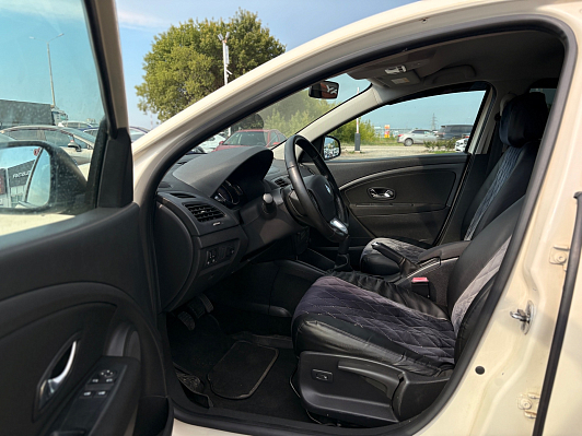 Renault Fluence Authentique 2015, 2013 года, пробег 152528 км