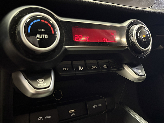 Kia Rio Prestige, 2021 года, пробег 80000 км
