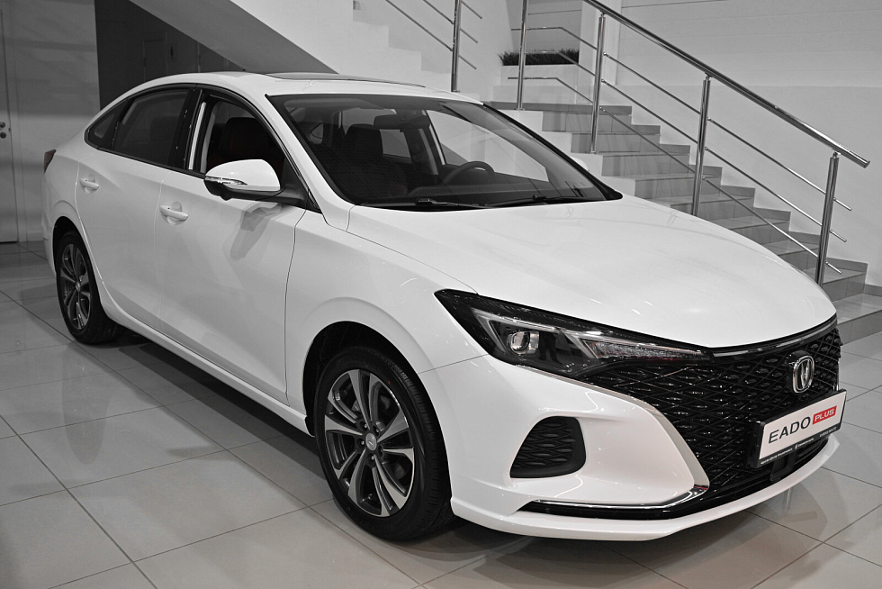 Changan Eado Plus Стандарт, белый