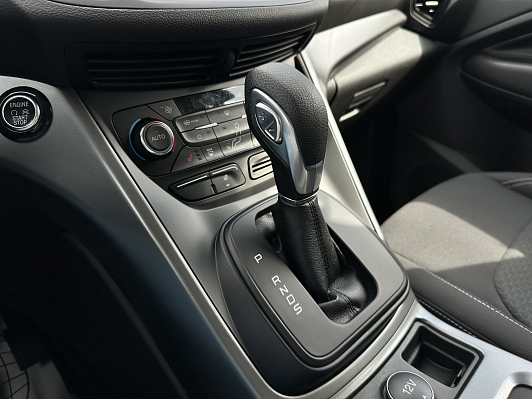 Ford Kuga Titanium, 2019 года, пробег 54000 км