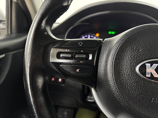 Kia Rio, 2017 года, пробег 125190 км