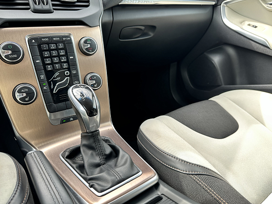 Volvo V40, 2013 года, пробег 198400 км