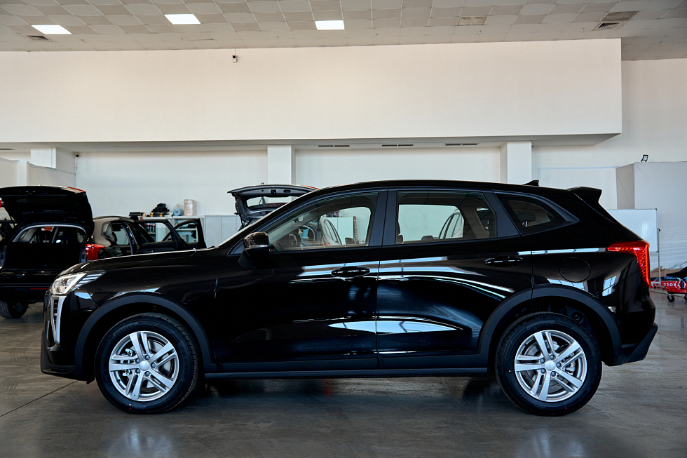 Haval Jolion Премиум, черный