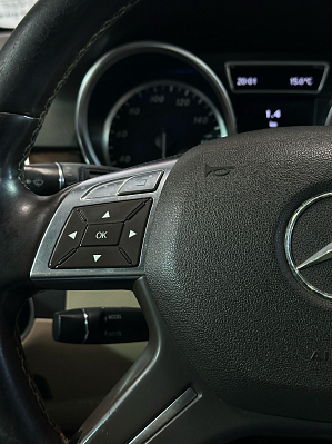 Mercedes-Benz M-Класс, 2011 года, пробег 313000 км