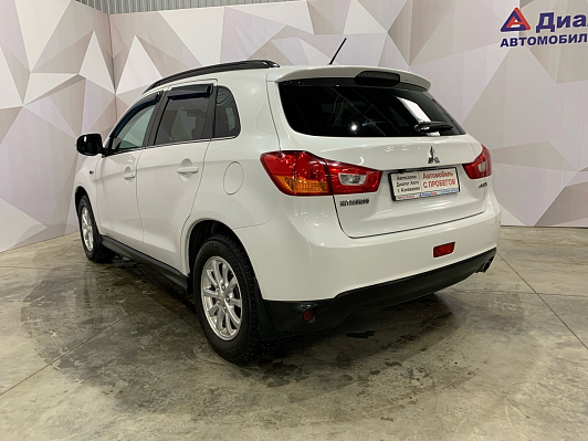 Mitsubishi ASX Instyle, 2014 года, пробег 178775 км