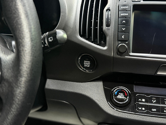 Kia Sportage Premium, 2012 года, пробег 216230 км