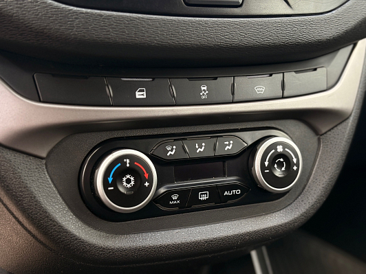 Lada (ВАЗ) Vesta Comfort Winter, 2018 года, пробег 72003 км
