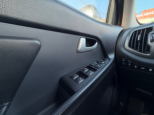 Kia Sportage Luxe, 2010 года, пробег 182640 км