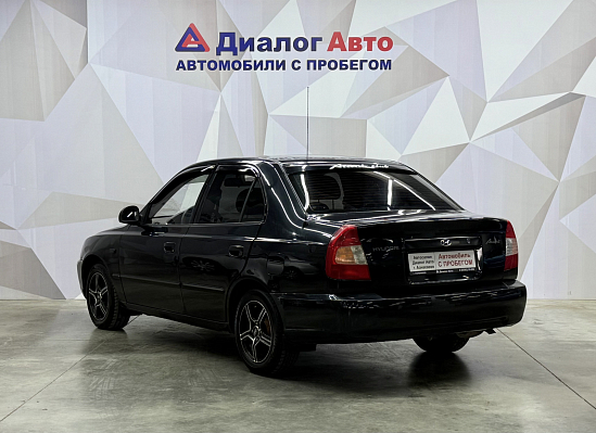 Hyundai Accent, 2011 года, пробег 290000 км