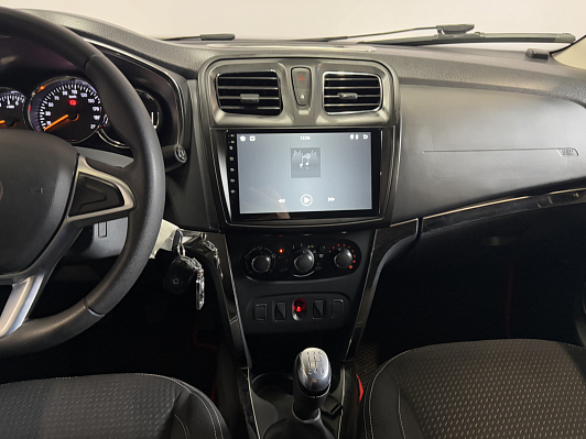 Renault Logan Drive, 2021 года, пробег 30000 км