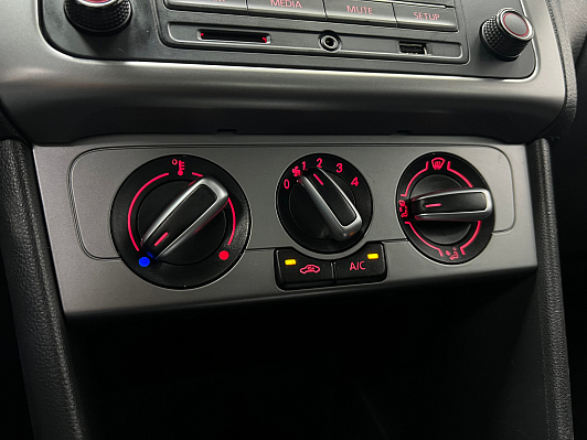 Volkswagen Polo Comfortline, 2020 года, пробег 87198 км