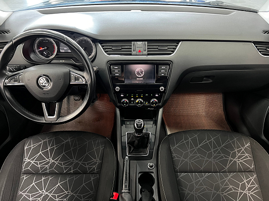 Skoda Octavia Hockey Edition, 2019 года, пробег 118000 км