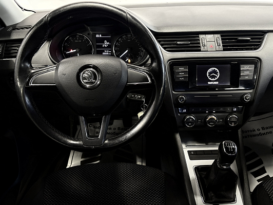 Skoda Octavia Ambition, 2016 года, пробег 209000 км