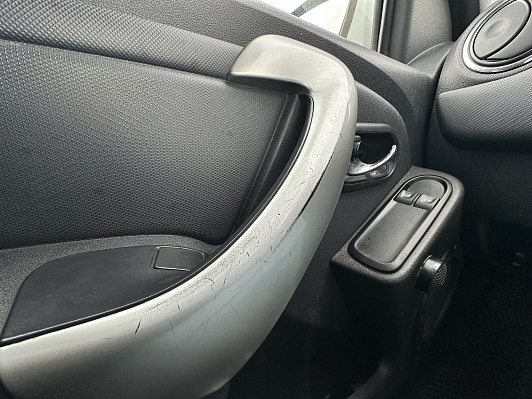 Lada (ВАЗ) Largus Comfort Multimedia Plus, 2023 года, пробег 32500 км