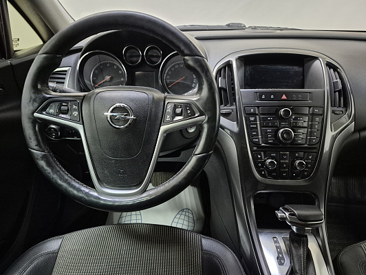 Opel Astra Cosmo, 2013 года, пробег 197000 км