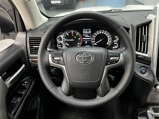 Toyota Land Cruiser, 2018 года, пробег 190000 км