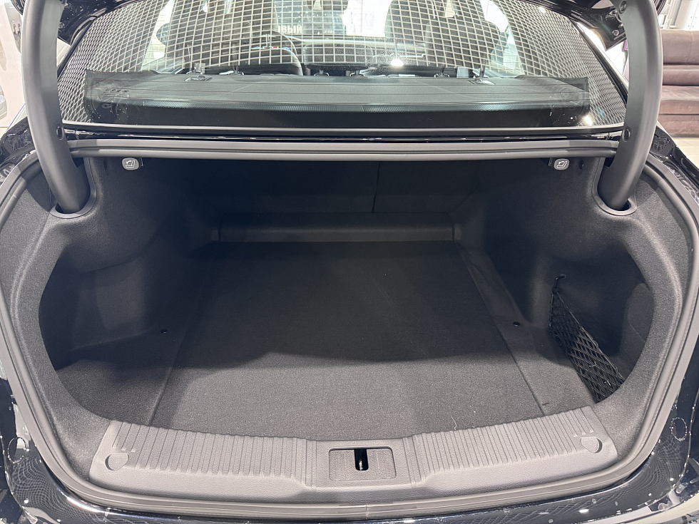 Hongqi H5 Чёрная Серия (Black Edition), черный
