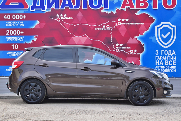 Kia Rio, 2015 года, пробег 182000 км