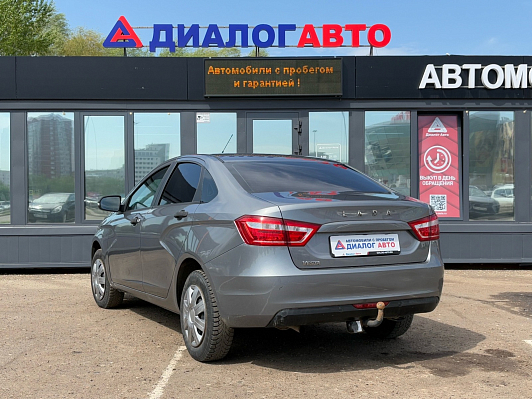 Lada (ВАЗ) Vesta Comfort, 2018 года, пробег 122000 км