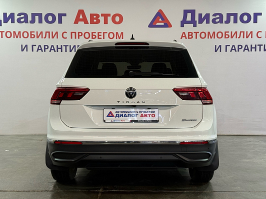 Volkswagen Tiguan Respect, 2021 года, пробег 98600 км