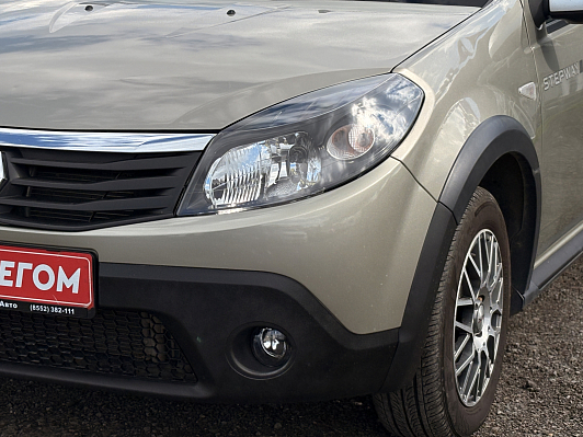 Renault Sandero, 2011 года, пробег 204206 км