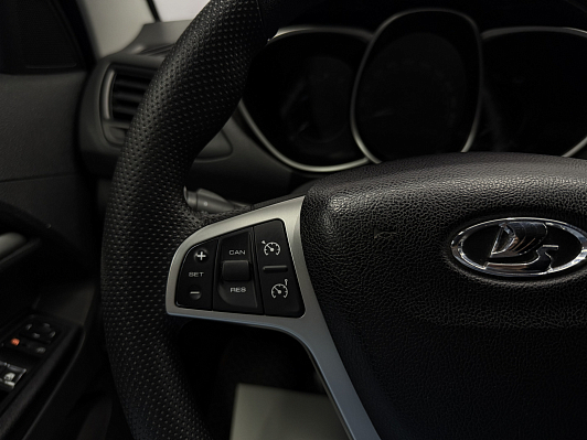 Lada (ВАЗ) Vesta Comfort Multimedia, 2017 года, пробег 168306 км
