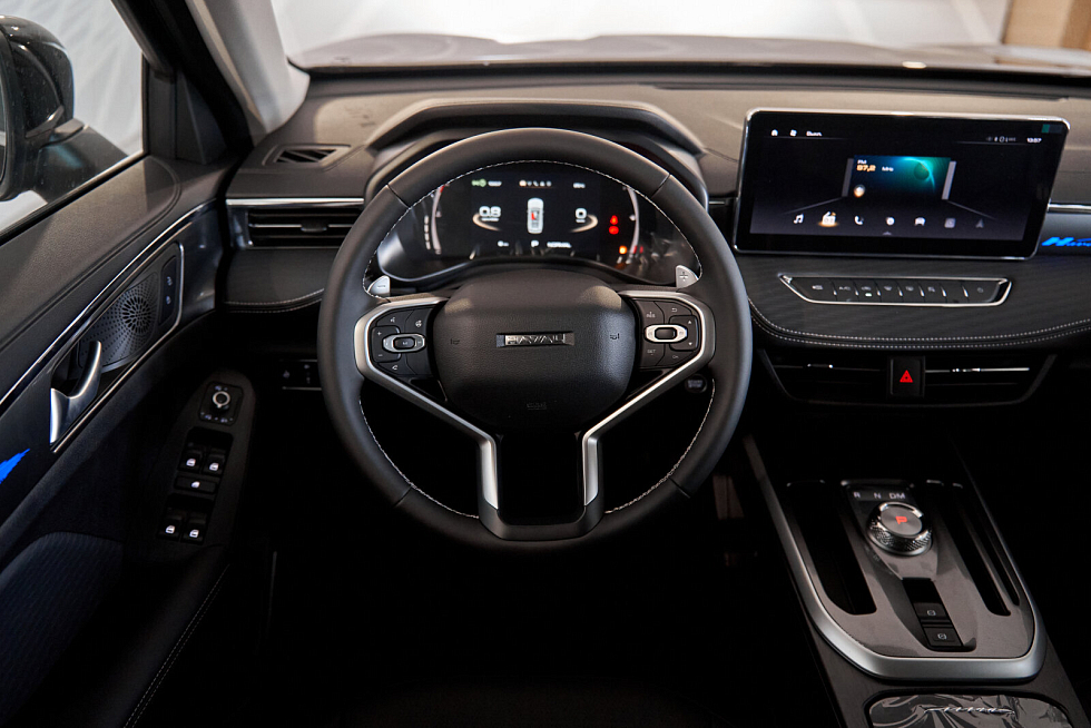 Haval Jolion Премиум, черный