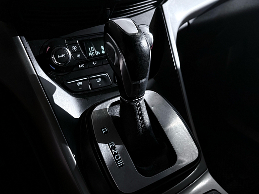 Ford Kuga Trend Plus, 2013 года, пробег 237000 км